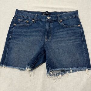 Gap Women’s shorts size 10/30. EUC.